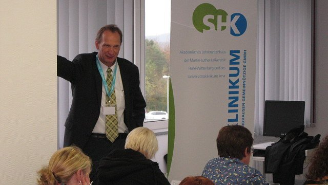 Referent Gerhard Schr&ouml;der (Foto: Giessler / SHK)