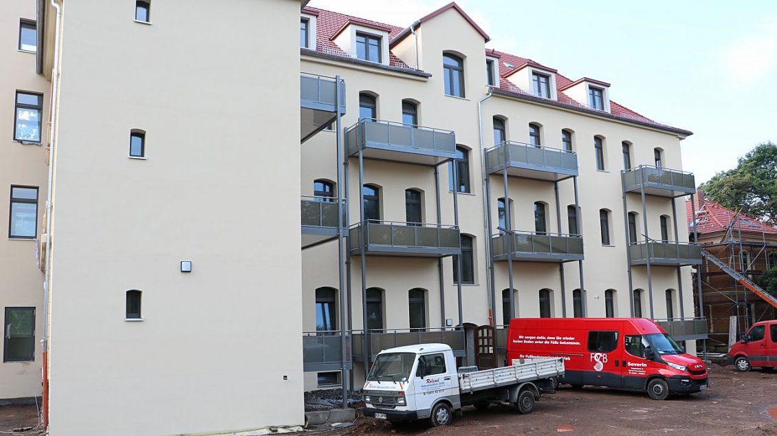 Hofansicht der Alexander-Puschkin-Str. 17 mit Balkonen im August 2017 (Foto: Anne Hagedorn / SHK)