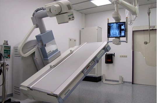 R&ouml;ntgenger&auml;t Axiom DX (Foto: SHK)