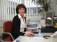 Katrin Fernschild an ihrem Arbeitsplatz im Tumorzentrum (shk)