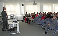 Dr. Dr. Arndt w&auml;hrend seines Vortrags (SHK)