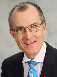 Prof. Dr. med. Reinhard Kappe - Chefarzt des Institutes für Labordiagnostik, Mikrobiologie, Transfusionsmedizin (Foto: SHK)