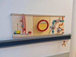 Ein Spielger&auml;t im Flur der Kinderklinik (Foto: SHK)