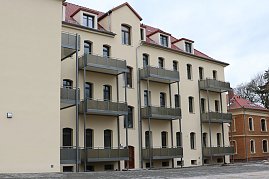 Hofansicht mit Stellplätzen "Wohnen am Gehege" (Foto: SHK) Hofansicht mit Stellplätzen "Wohnen am Gehege" (Foto: SHK)