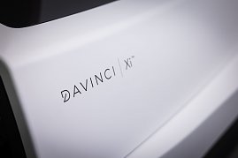 Da Vinci Xi Schriftzug (Foto: Tobias Rödiger) Da Vinci Xi Schriftzug (Foto: Tobias Rödiger)