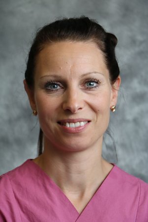 Janine Luh - Stationsleitung der Neonatologie
