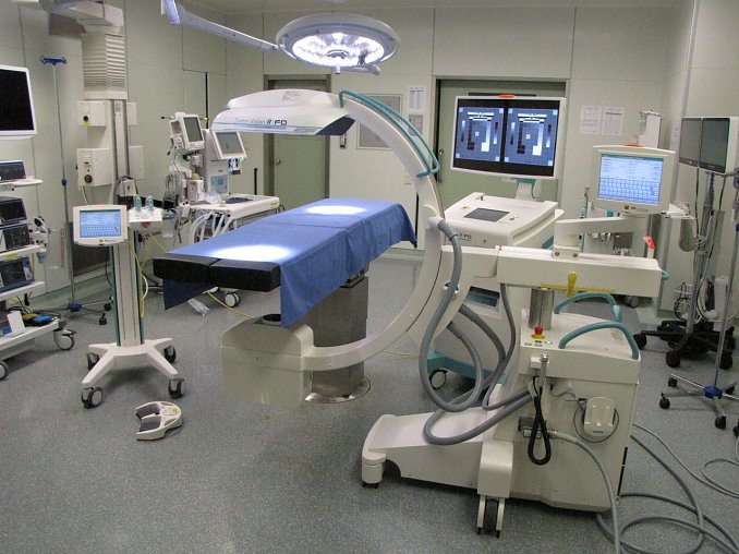 Neuer C-Bogen Ziehm Vision RFD Hybrid im OP des Südharz Klinikums (Foto: SHK)
