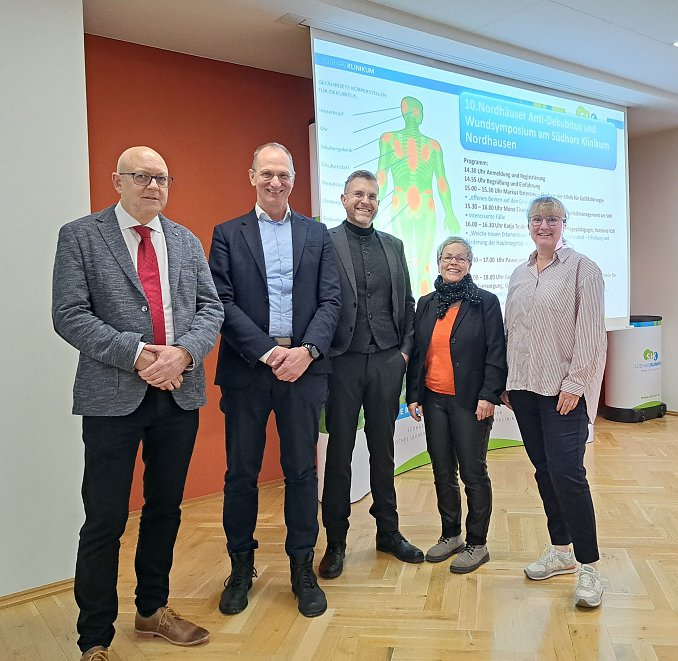 Chefarzt Markus Baterau, Gerhard Schöder, Mario Gießler, Mona Eisenschmidt, Katja Teubner (v.l.) (Foto: SHK)